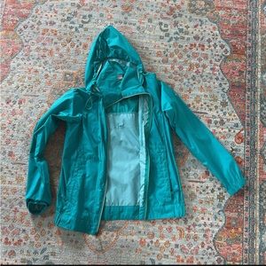 Women’s packable Columbia rain jacket